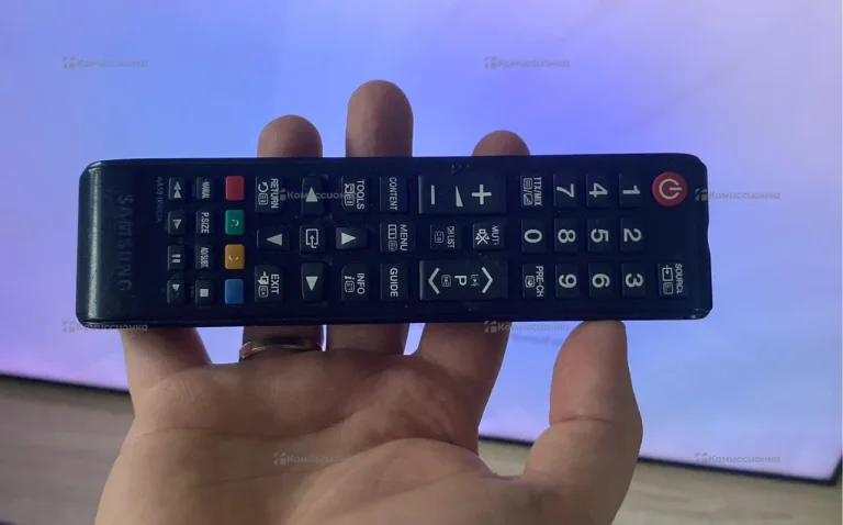 Телевизор Samsung UE65NU7090U