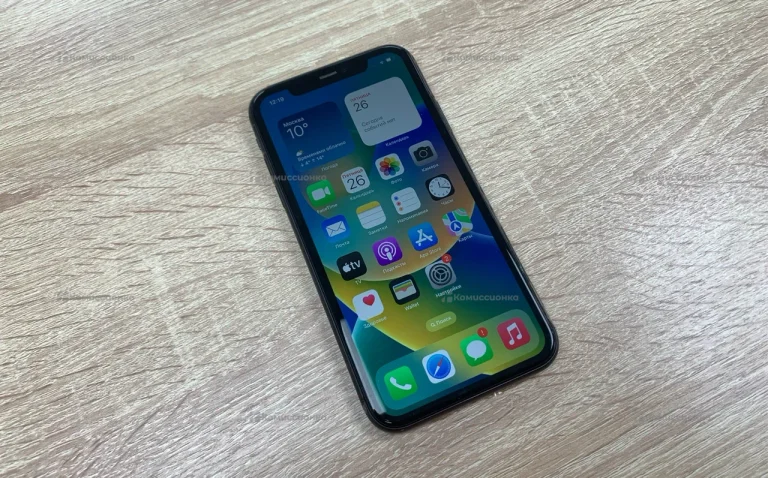 Apple iPhone 11 4/64 ГБ