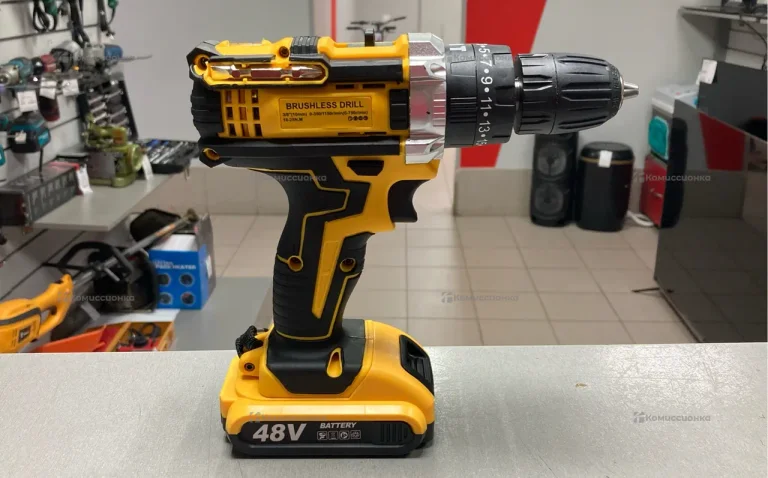 DeWalt BRUSHLESS DRILL