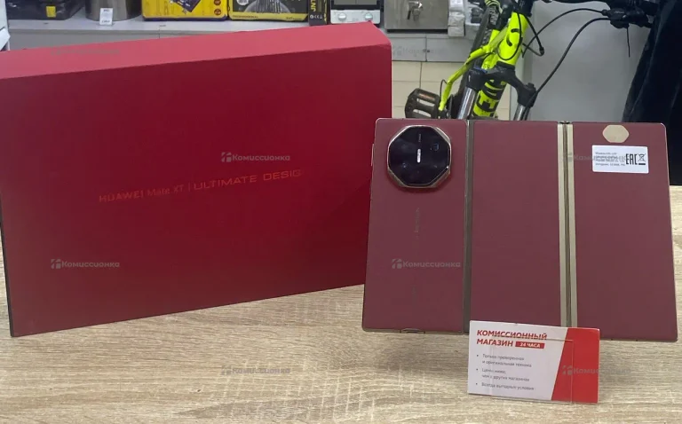 Huawei Mate XT Ultimate 16/1 ТБ