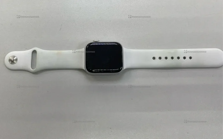 Часы Apple Watch Series 5 44mm