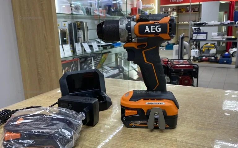 Аккумуляторная дрель-шуруповерт AEG BS18SBL