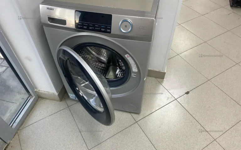 Стиральная машина Haier HW70-BP12969AS
