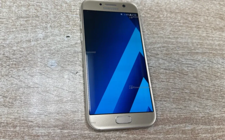 Samsung Galaxy A5 (2017) 3/32 ГБ