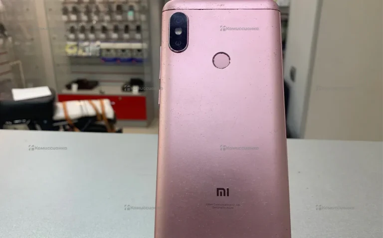 Xiaomi Redmi Note 5 4/64 ГБ