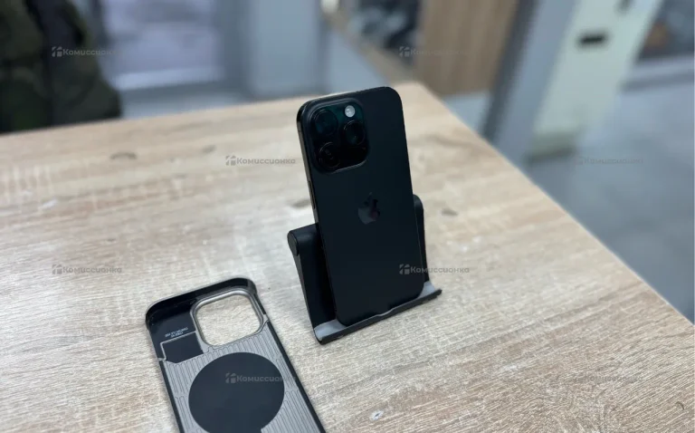 Apple iPhone 16 Pro 8/256 ГБ