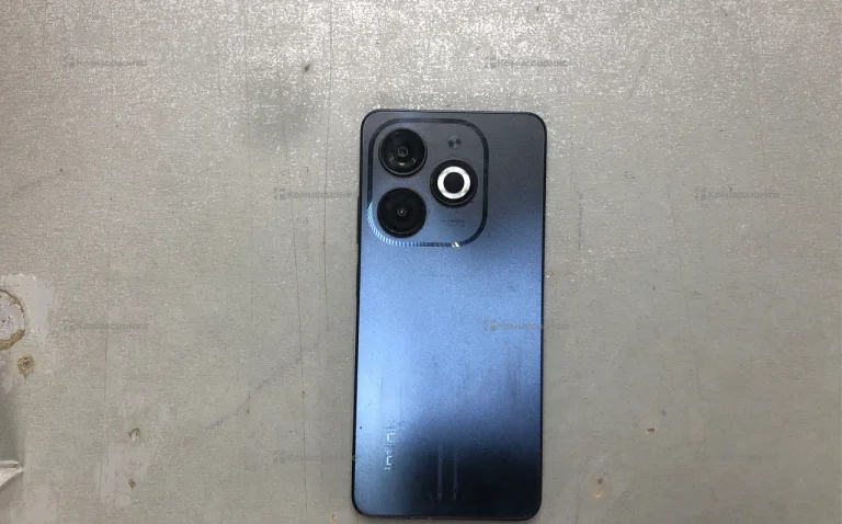 Infinix Smart 8 4/64 ГБ