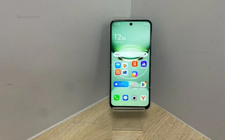 Tecno Spark 30C 4/128 ГБ