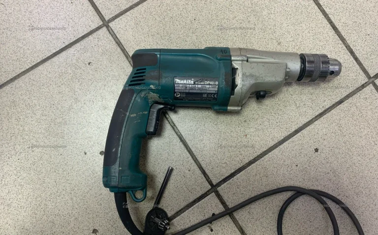 Дрель makita DP4010