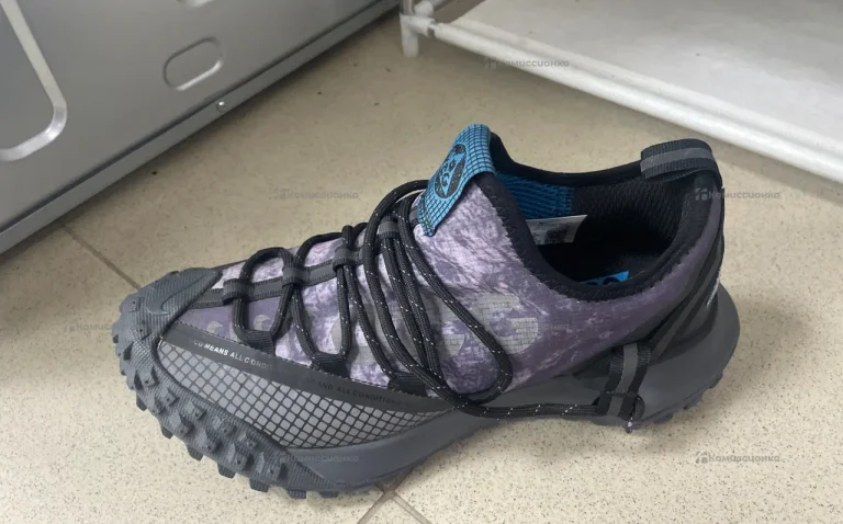 Nike ACG mountain fly low 41