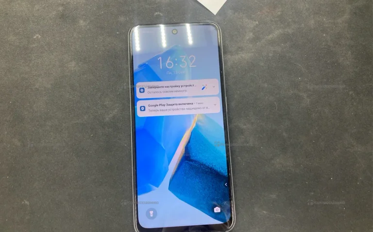 Infinix Hot 30 Play 8/128 ГБ