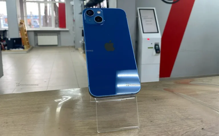 Apple iPhone 13 4/128 ГБ