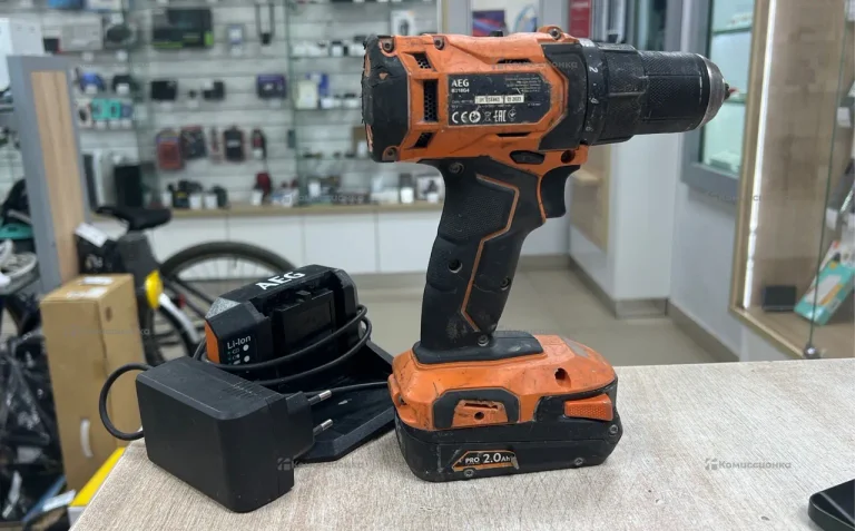 Аккумуляторный шуруповерт AEG BA18G4