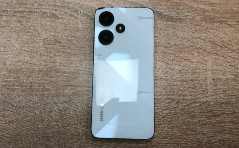 Infinix Hot 30i 4/128 ГБ