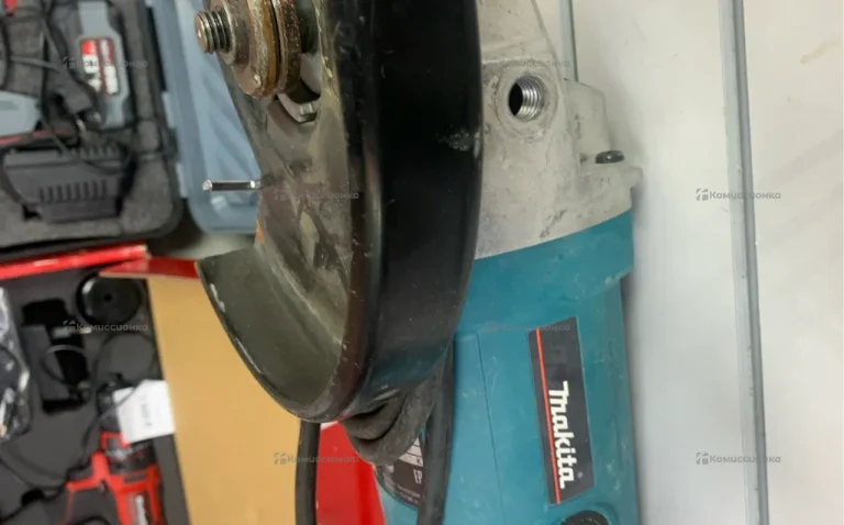 УШМ Makita 9069