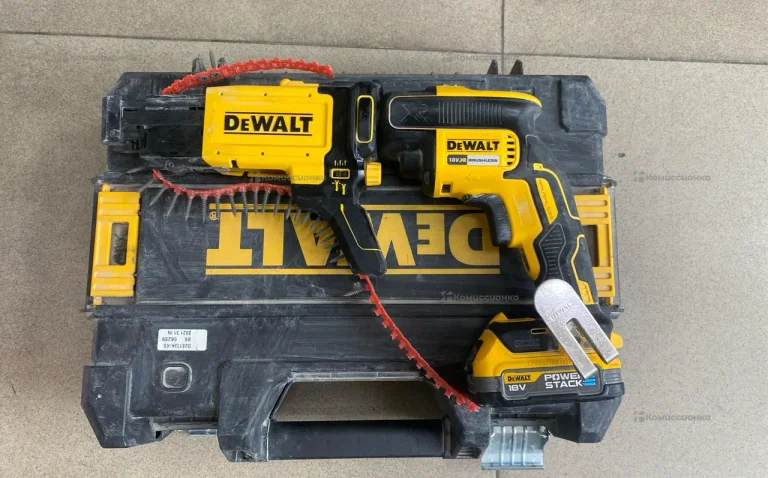 Набор DEWALT Ленточный шуруповерт DCF620+шурупове