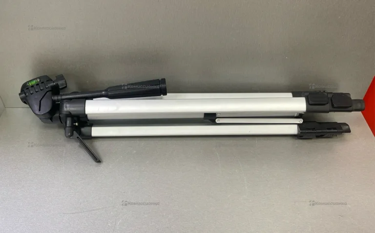 Штатив для уровня Fujimi FJ 0903