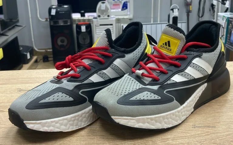 Кроссовки беговые Adidas 42 р-р