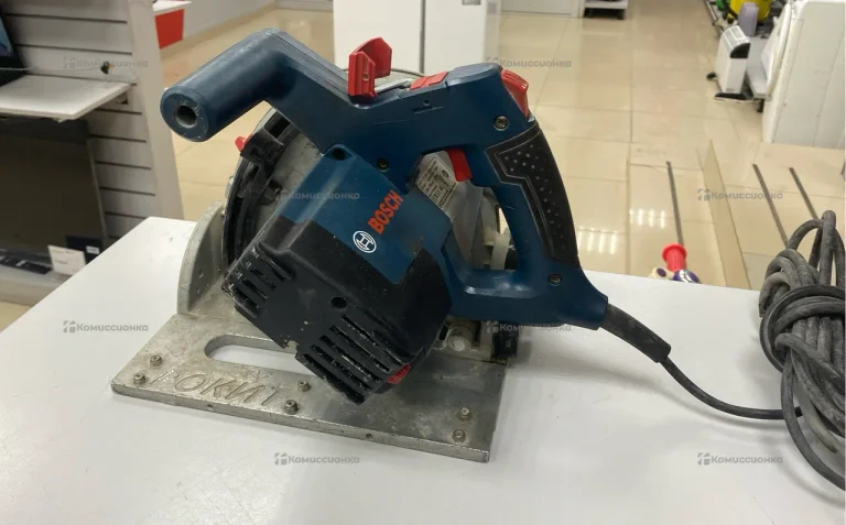 Дисковая пила Bosch GKT 55 GCE