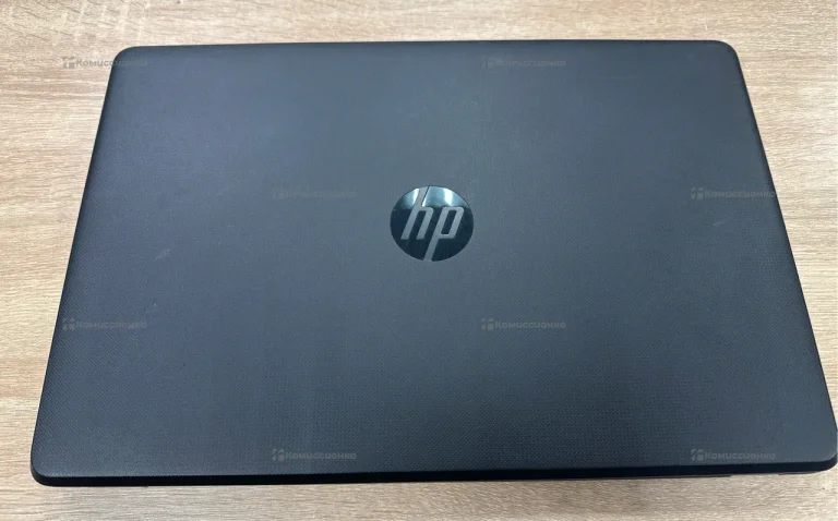 Ноутбук HP 15-bw613ur