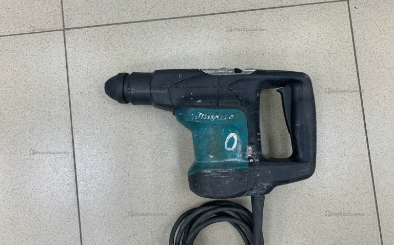 Перфоратор makita HR3200C