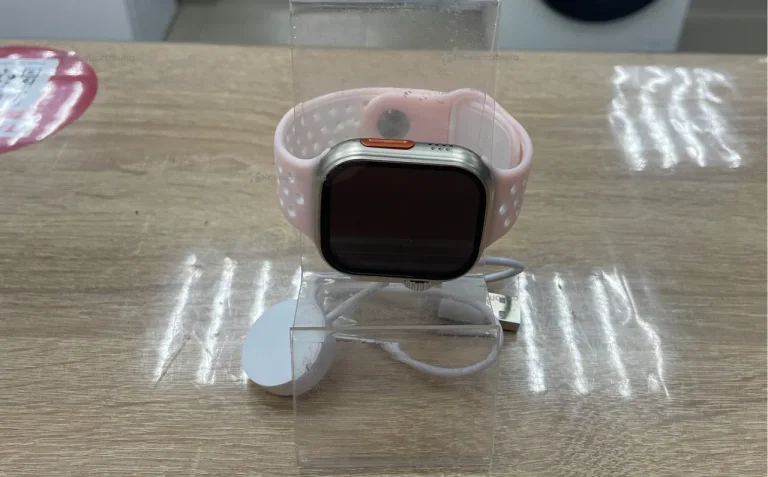 Часы  смарт с телефоном Ultra