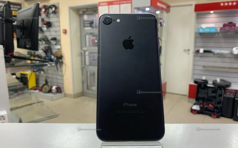 Apple iPhone 7 2/128 ГБ