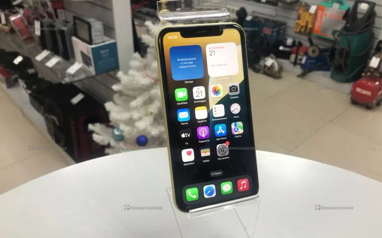 Apple iPhone 11 4/64 ГБ