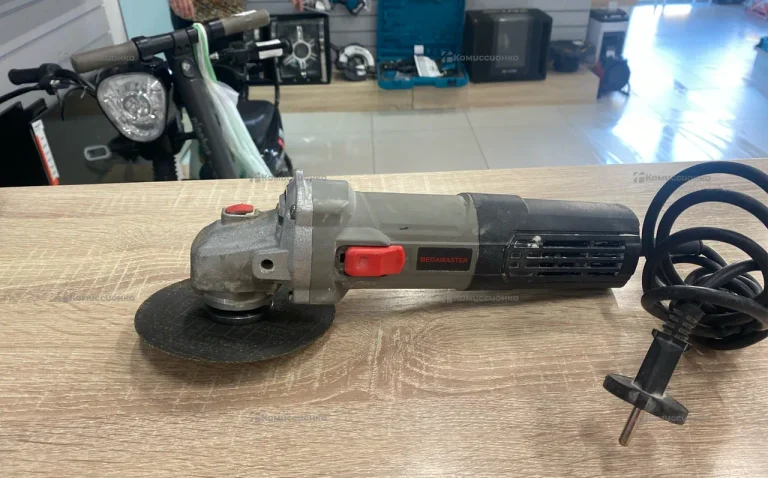 Машина углошлифовальная Megamaster PTAG 750