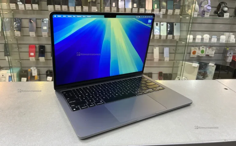 Ноутбук Apple MacBook Air M2, 2022 г.