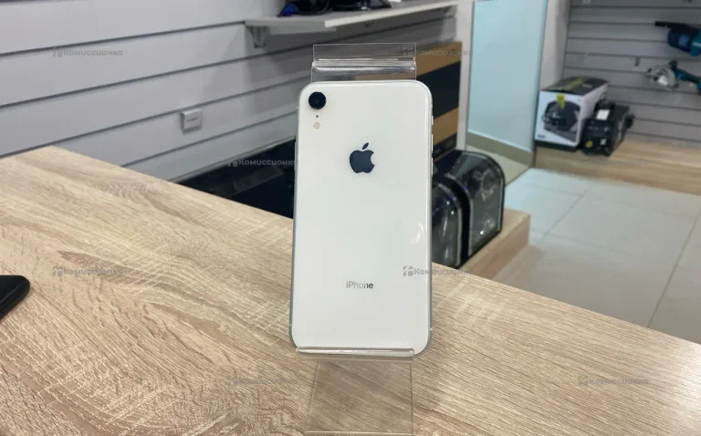 Apple XR 64