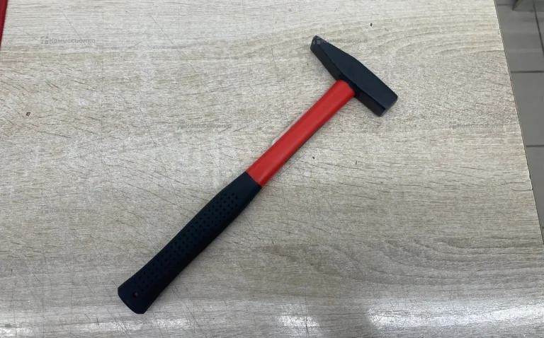 Молоток Biber