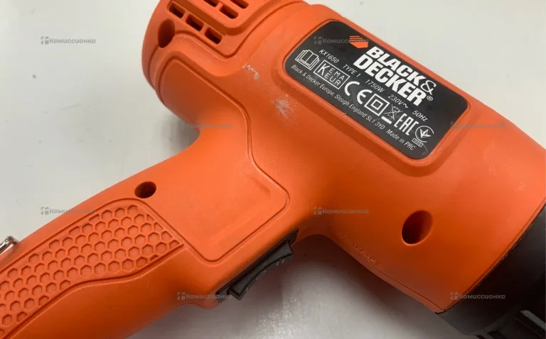 Фен строительный Black & Decker KX1650