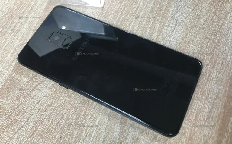 Samsung Galaxy A8+ (2018) 4/32 ГБ