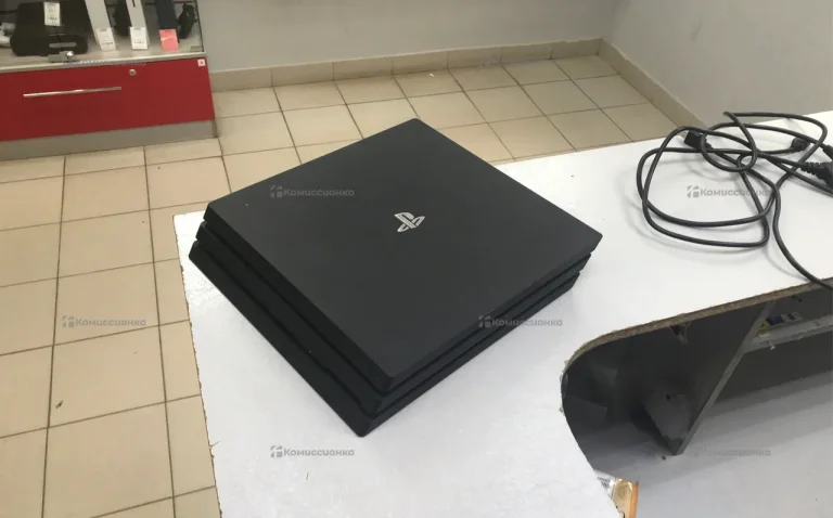 Приставка Sony PS 4 PRO 1TB
