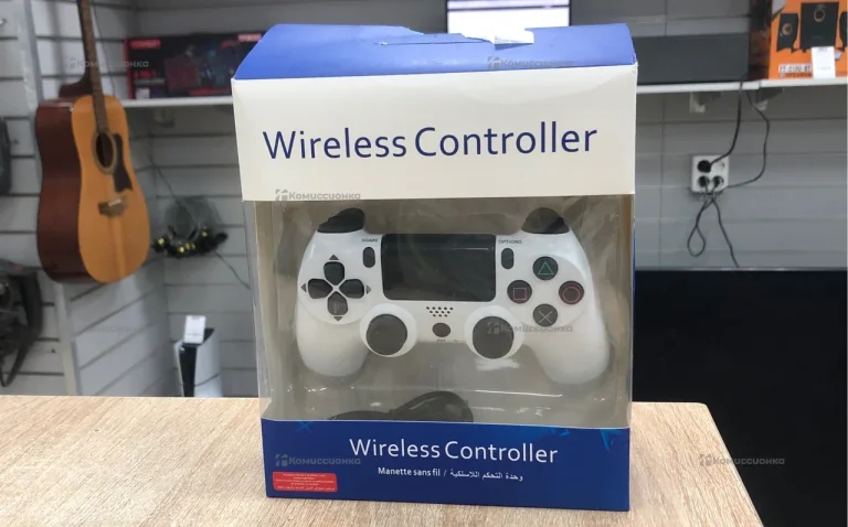 джойстик для ps4 .