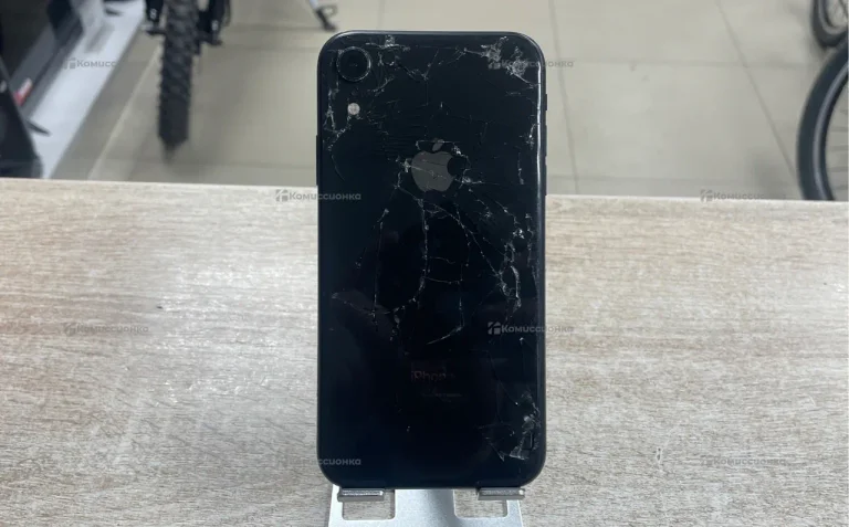 Apple iPhone XR 3/64 ГБ