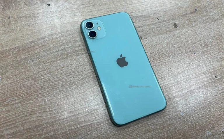 Apple iPhone 11 4/64 ГБ