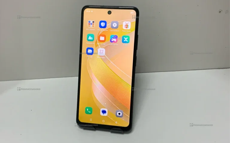 Infinix Smart 8 3/64 ГБ