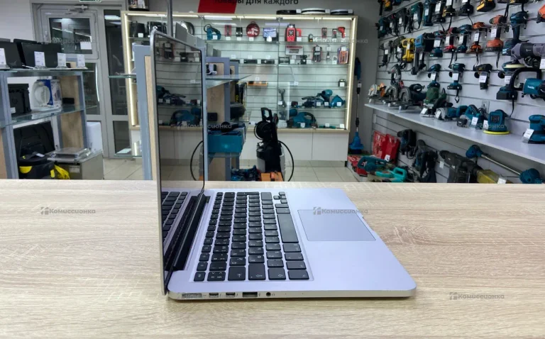 Ноутбук Apple MacBook Pro 13 2015