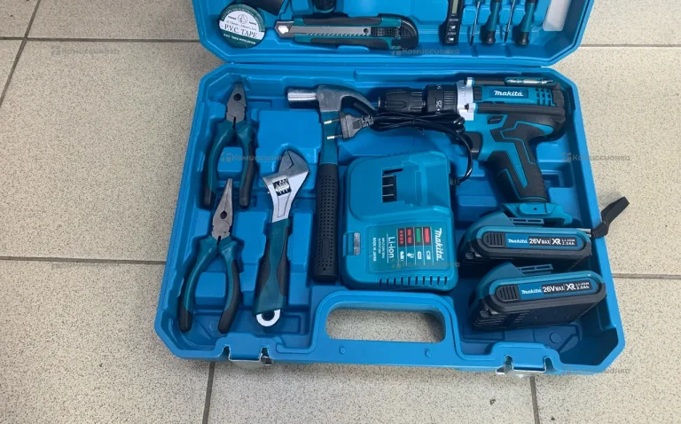 реплика шуруповерт Makita