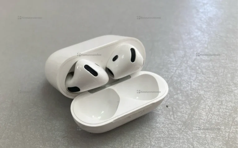 Наушники  APPLE AIRPODS PRO 4