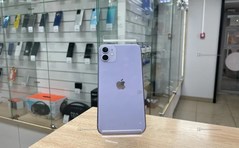 Apple iPhone 11 4/64 ГБ