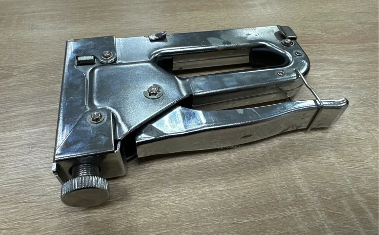 Степлер Matrix 356458