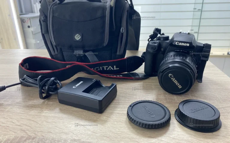 Фотоаппарат  canon 1000D