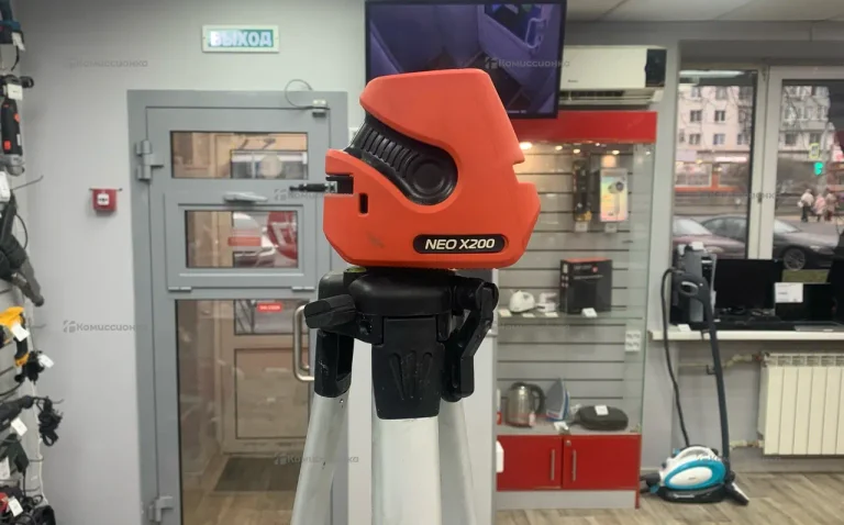 лазерный уровень neo x200