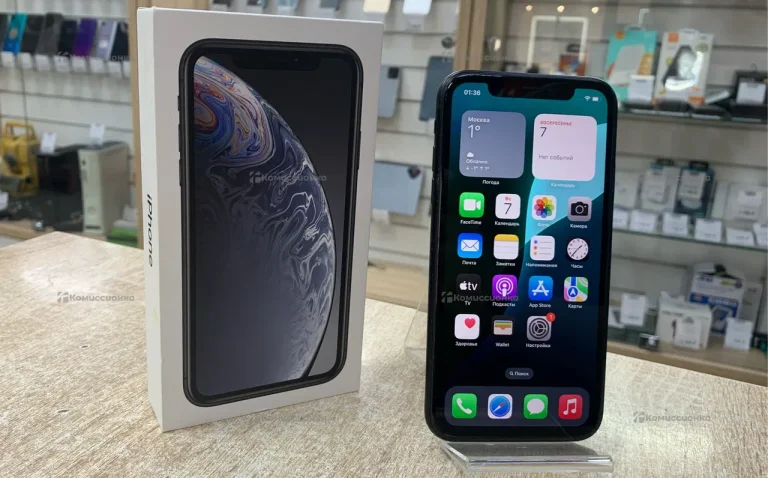 Apple iPhone XR 3/64 ГБ
