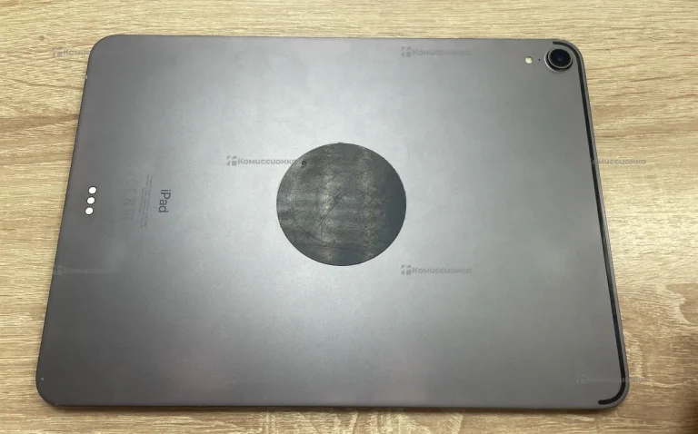 Планшет Apple iPad Pro 11 64Gb Wi-Fi