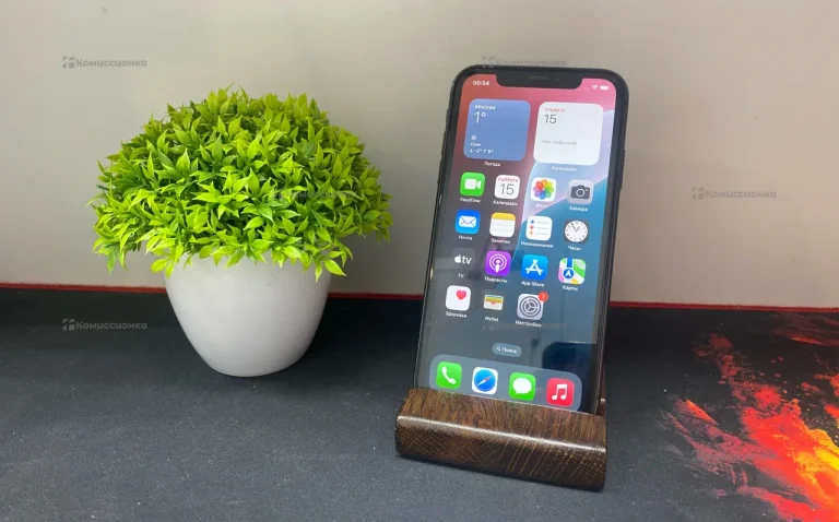 Apple iPhone 11 4/64 ГБ