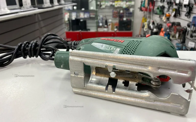 Электролобзик Bosch PST 650